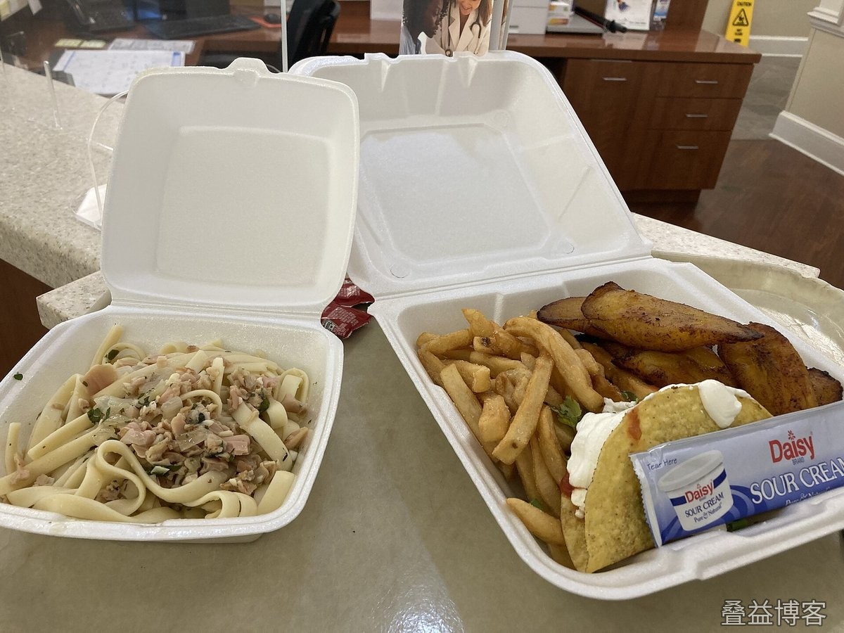 食堂的餐台