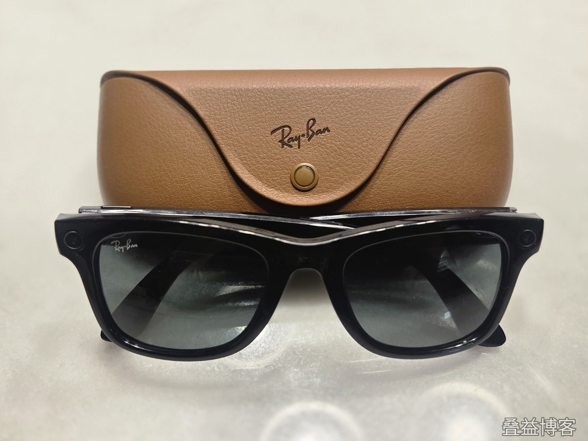 智能眼镜与充电盒